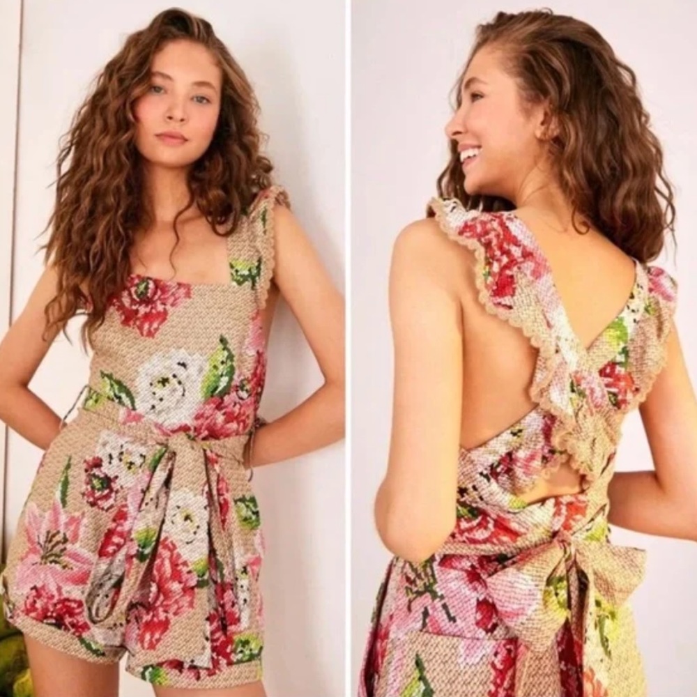 NWOT FARM Rio Womens Floral Open Crossed Back Strap Frills Romper - S